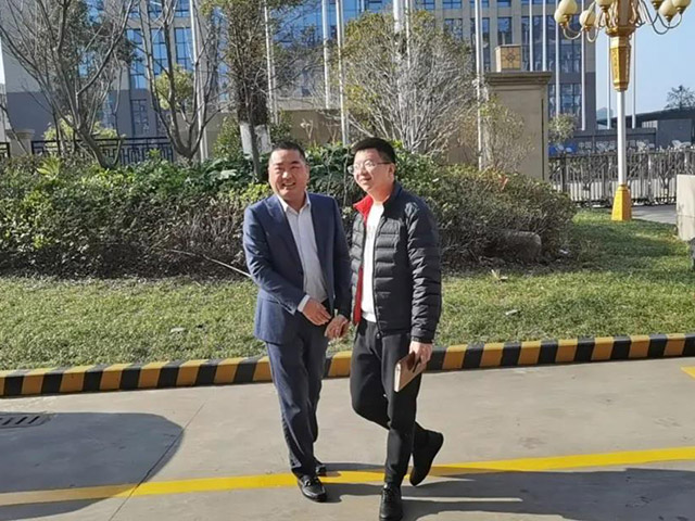 新春伊始，，，龙湾区空港管委会向导率队莅临集团走访慰问
